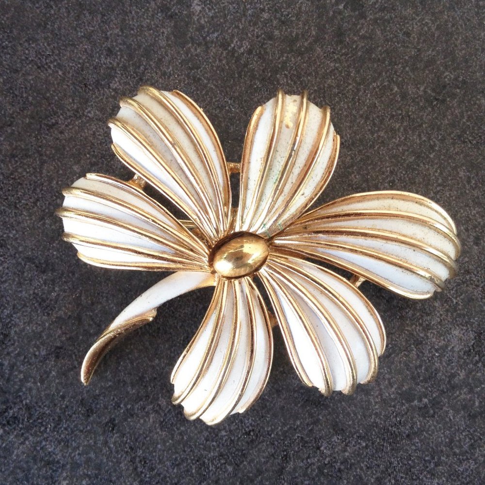 Vintage Gold and White Floral Brooch by Trifari